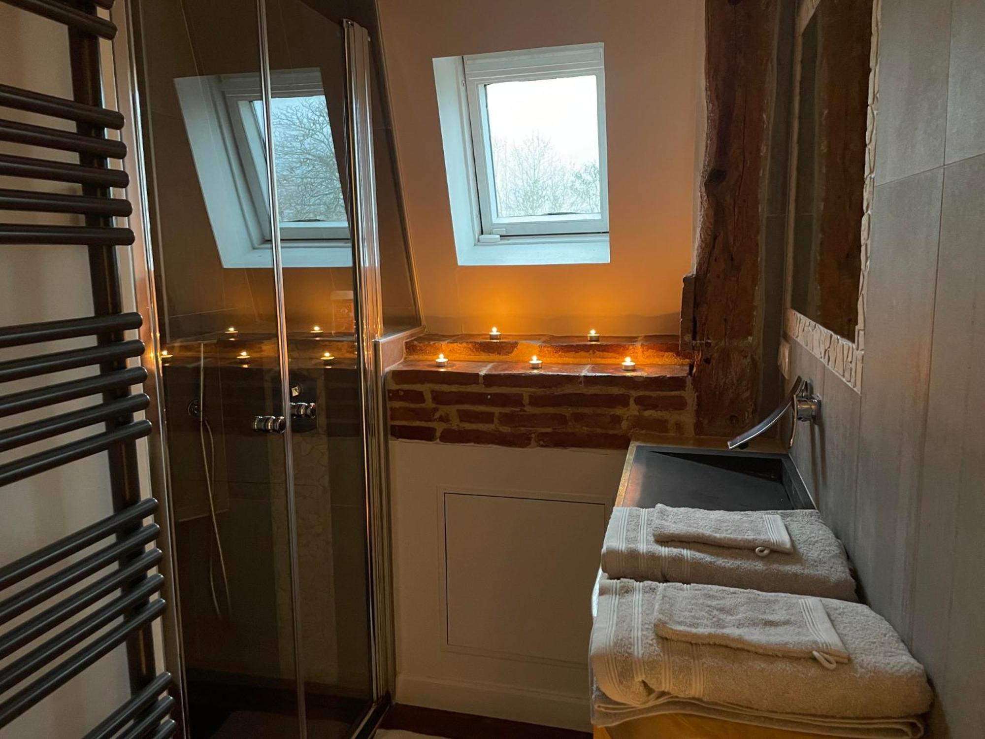 L'Antre Vue - Jacuzzi Au Chateau Belberaud Zewnętrze zdjęcie